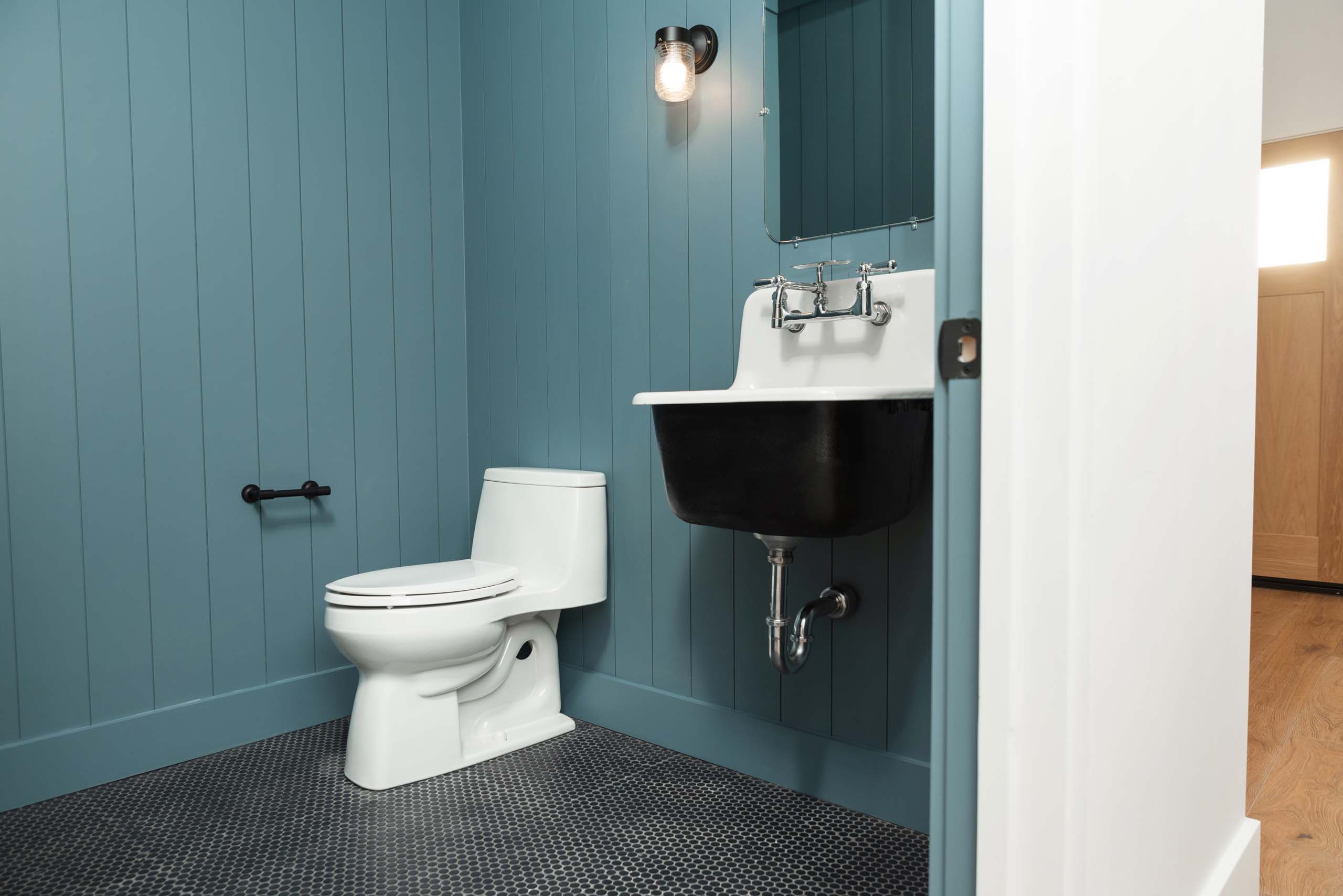 5870-Vista-Mtn-Estates-25-2_Large-Size-JPG beautiful blue bathroom