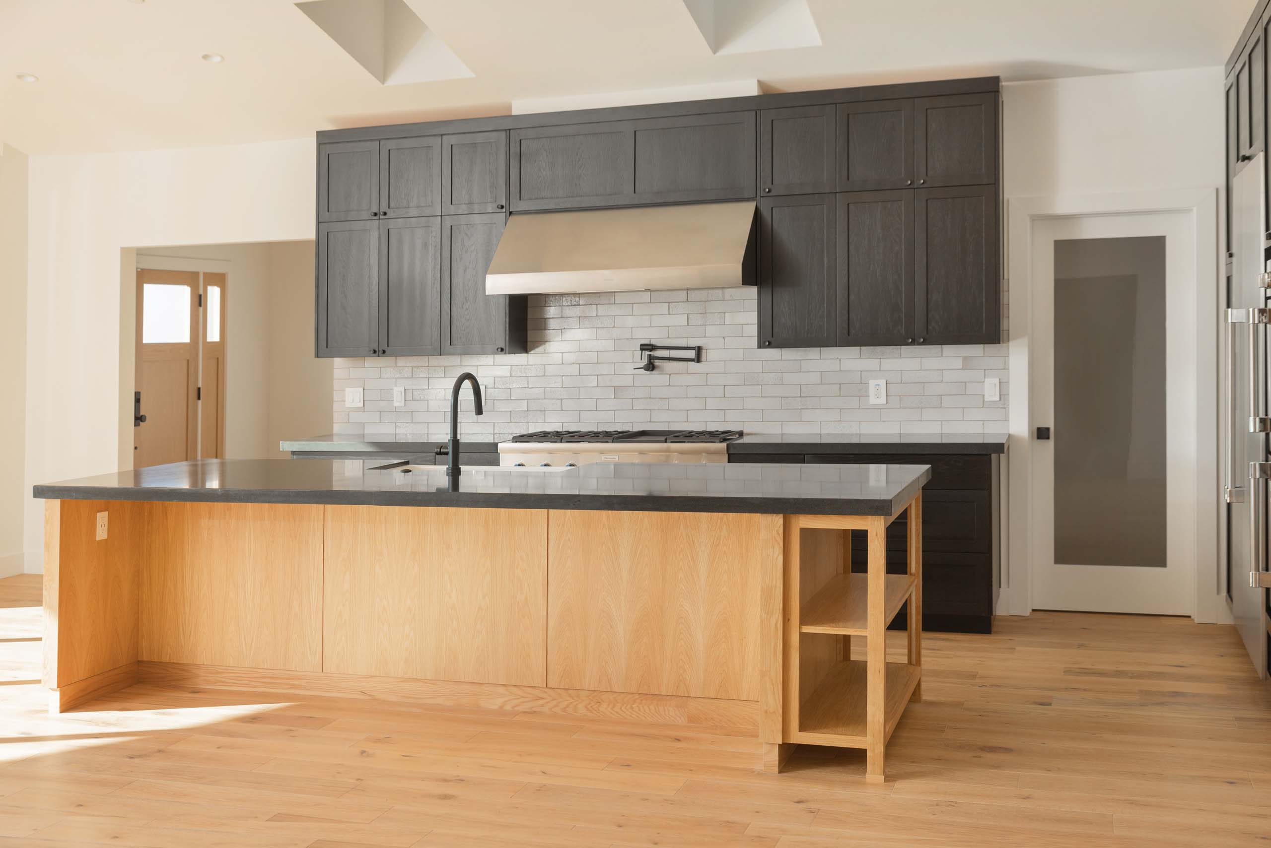 5870-Vista-Mtn-Estates-3-2_Large-Size-JPG Kitchen 2 by Bridges Construction